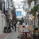Casa En Centro Con Encanto * מארבלה